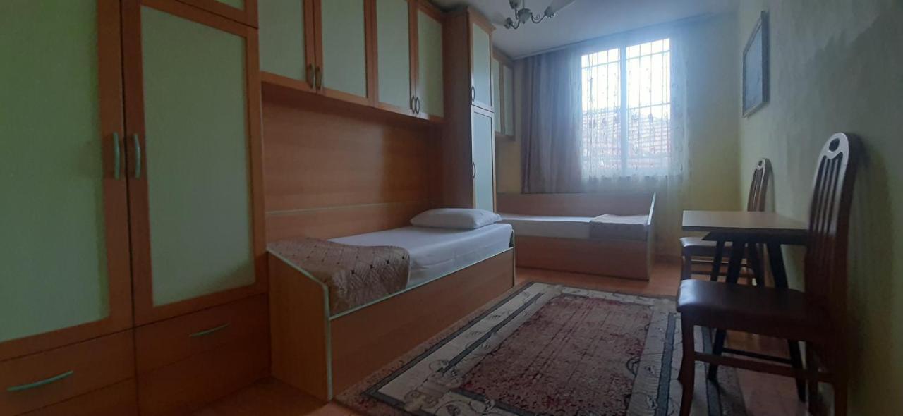 Enki'S Guesthouse Tiran Dış mekan fotoğraf