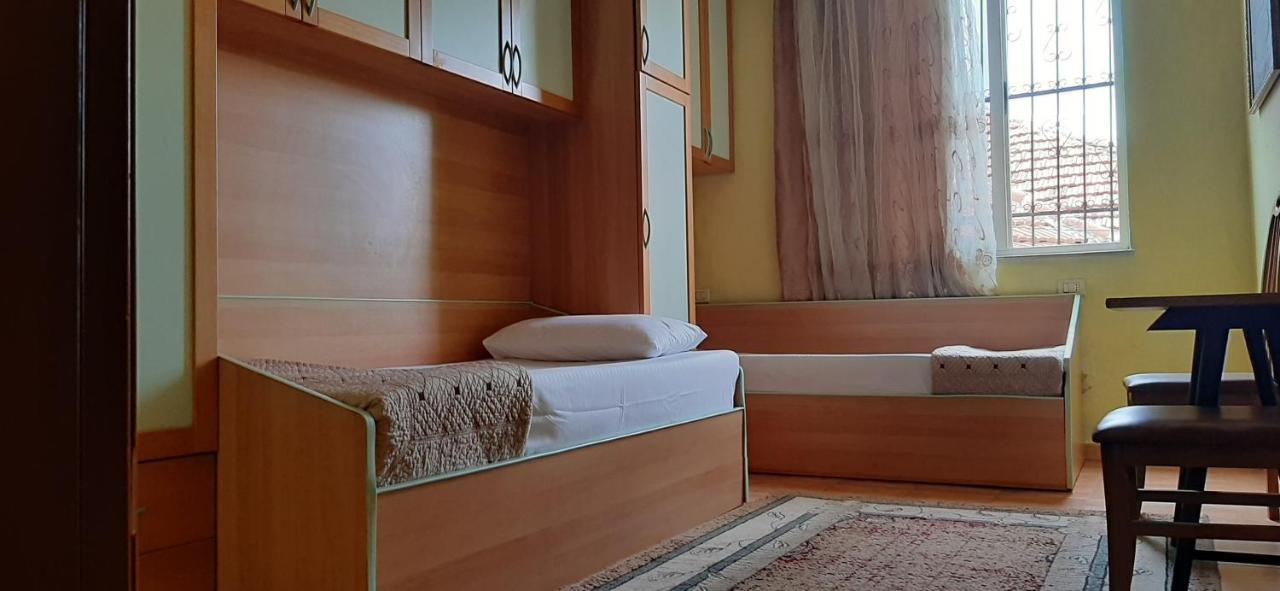 Enki'S Guesthouse Tiran Dış mekan fotoğraf